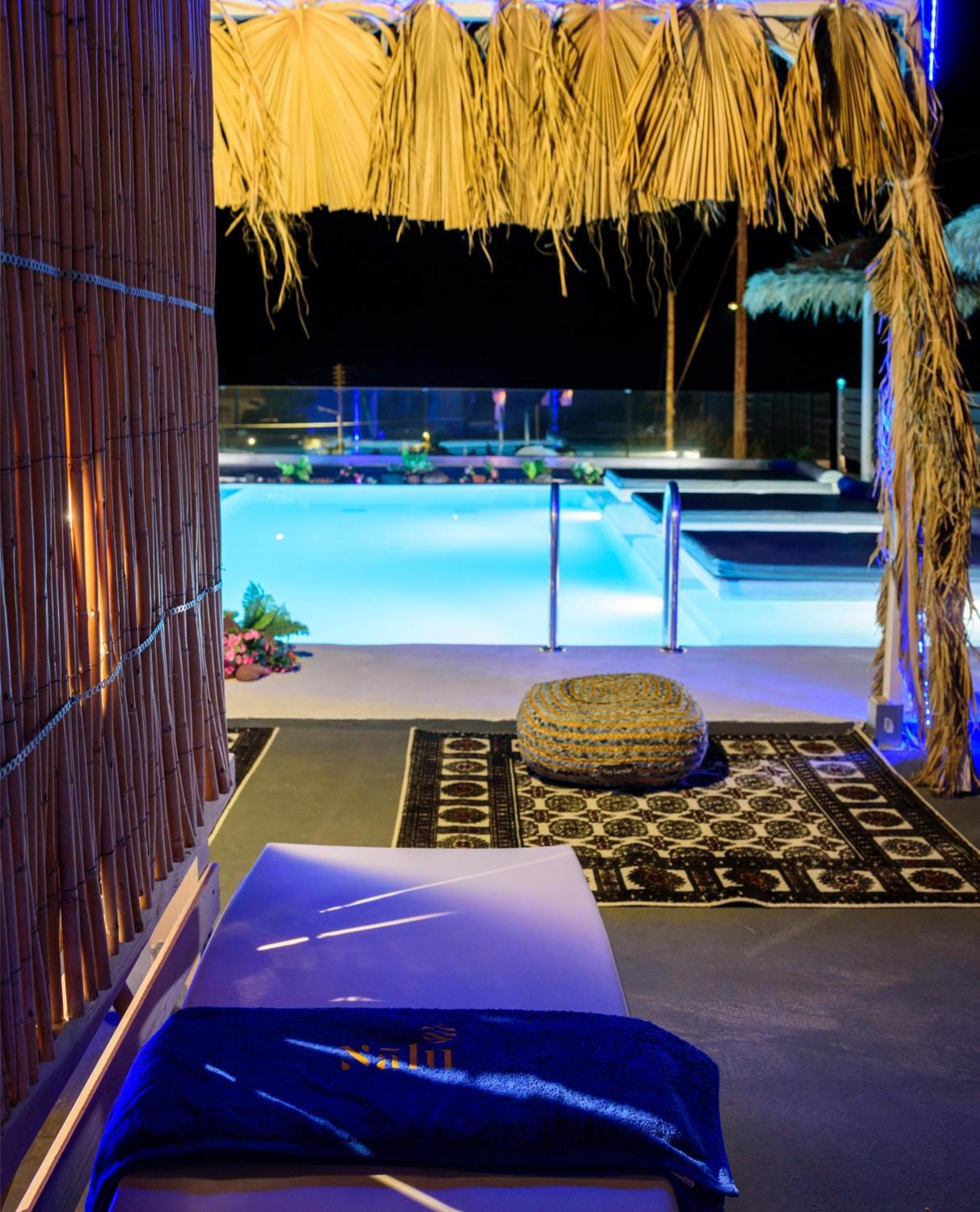 Nalu Suites Фіра Екстер'єр фото