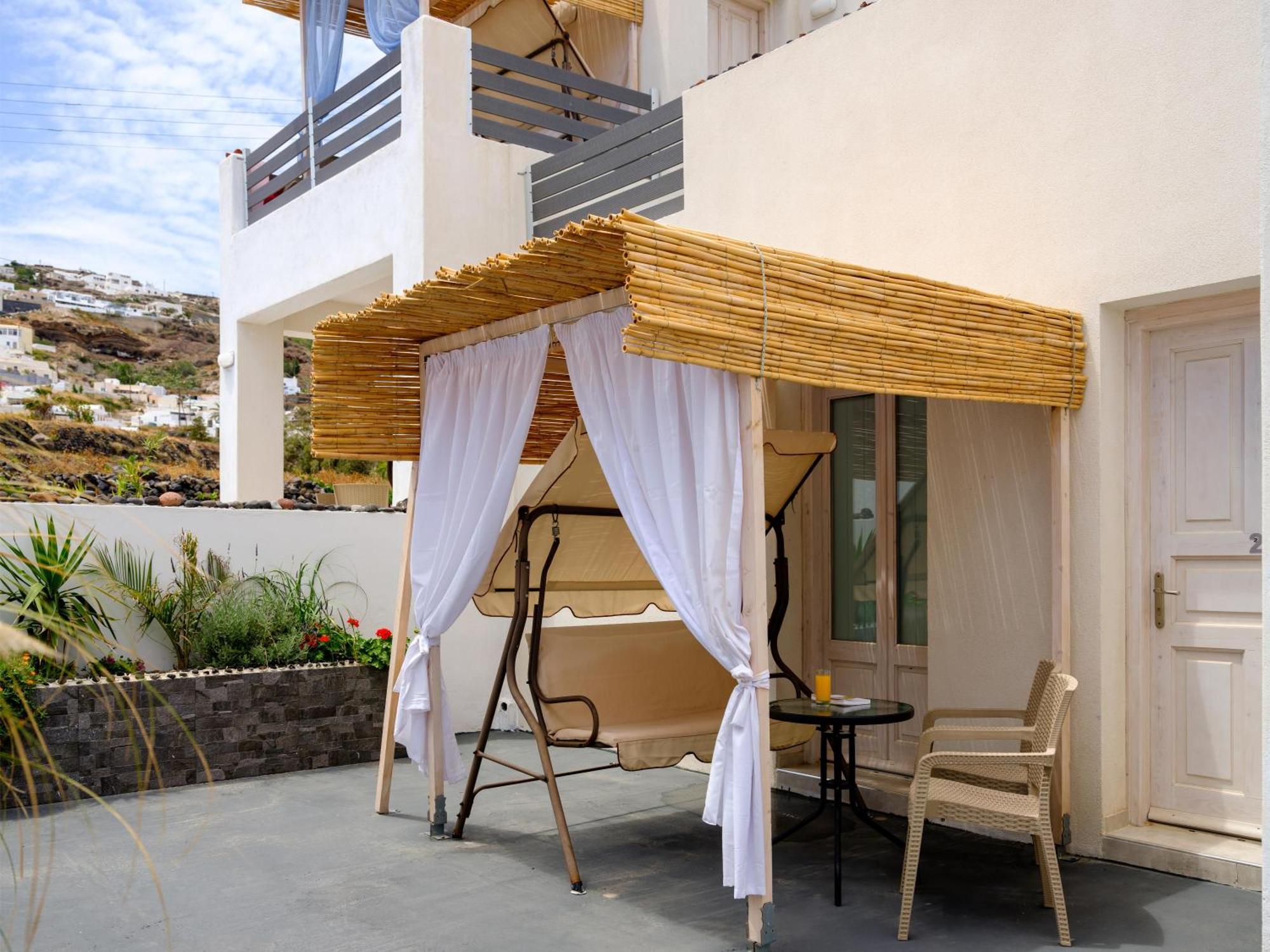 Nalu Suites Фіра Екстер'єр фото