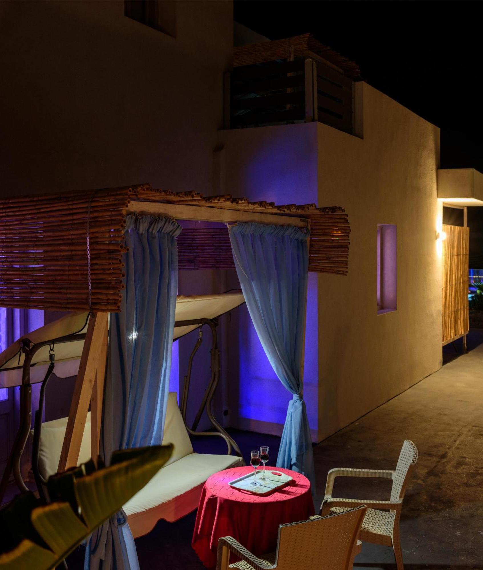 Nalu Suites Фіра Екстер'єр фото