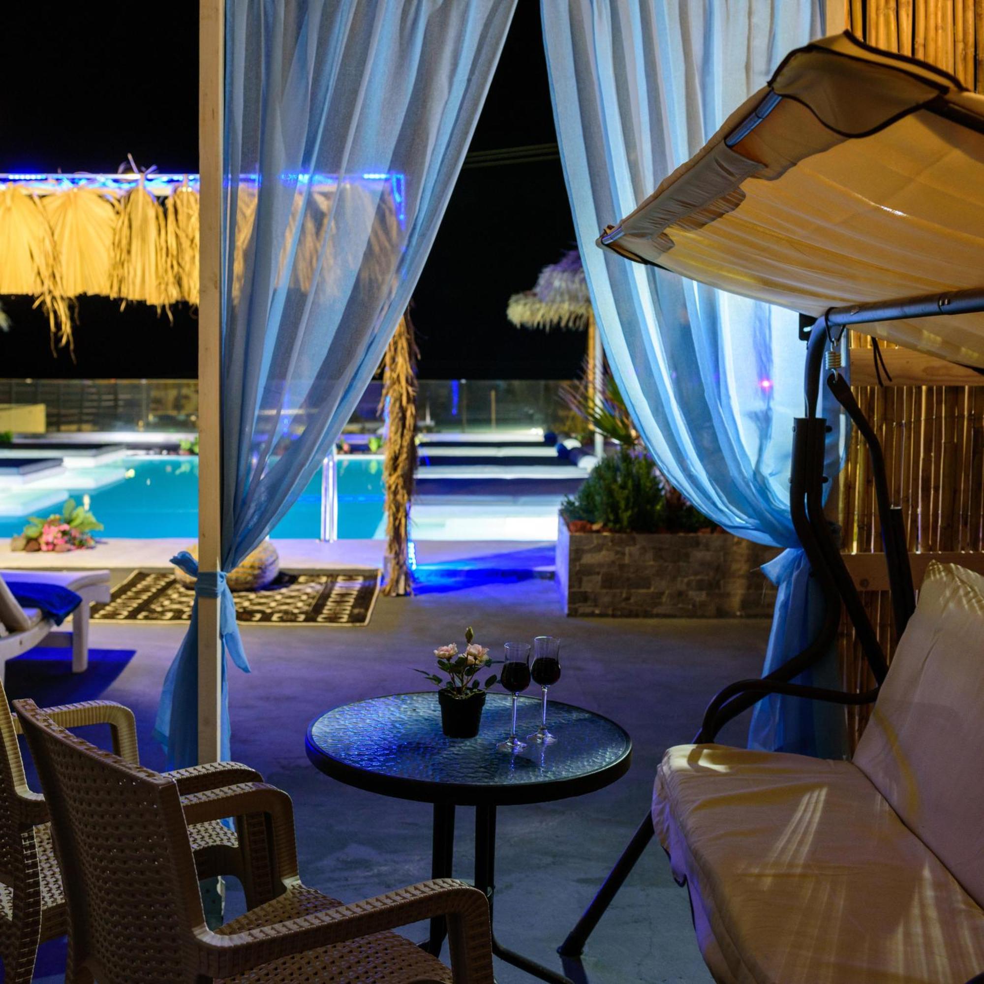 Nalu Suites Фіра Екстер'єр фото